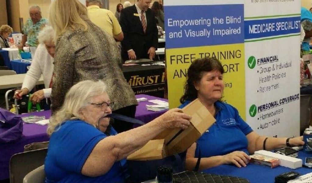 carolyn and judy at outreach